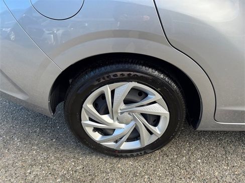 Certified 2024 Subaru Impreza 2.0i image 19