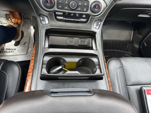 Used 2015 Chevrolet Suburban LTZ image 28