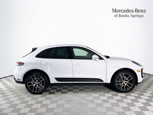 Used 2023 Porsche Macan image 8