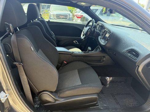 Used 2022 Dodge Challenger GT AWD/4WD image 11