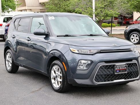 Used 2020 Kia Soul S FWD image 12