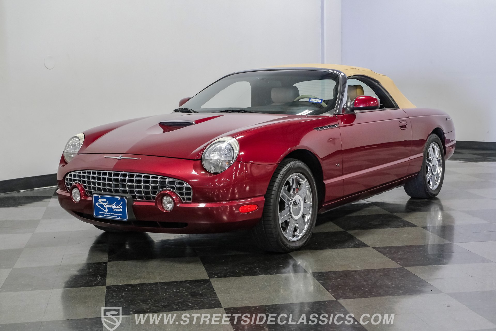 Used 2004 Ford Thunderbird RWD image 19