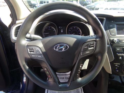 Used 2018 Hyundai Santa Fe Sport image 22