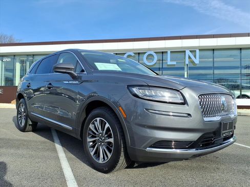 Certified 2022 Lincoln Nautilus AWD w/ Premium Package image 1