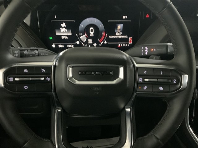 Used 2025 GMC Yukon XL Denali AWD/4WD image 30