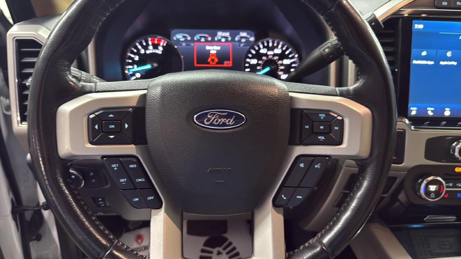 Used 2022 Ford F250 Lariat w/ Lariat Ultimate Package AWD/4WD image 14