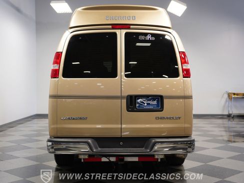 Used 2006 Chevrolet Express 1500 w/ Preferred Equipment Group image 25