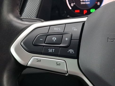 Certified 2024 Volkswagen Atlas Cross Sport SEL R-Line AWD/4WD image 23