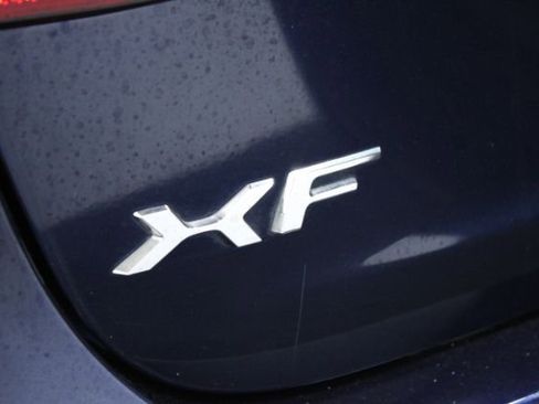 Used 2016 Jaguar XF Prestige image 8