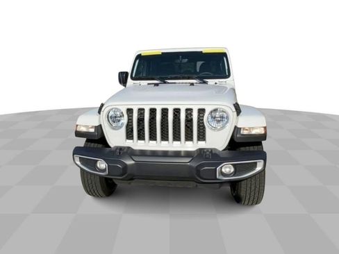 Used 2023 Jeep Gladiator Overland image 3