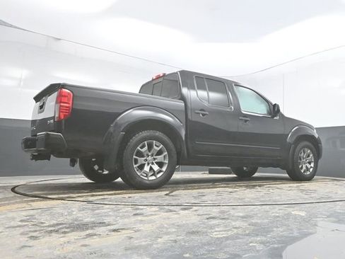 Used 2020 Nissan Frontier SV image 29