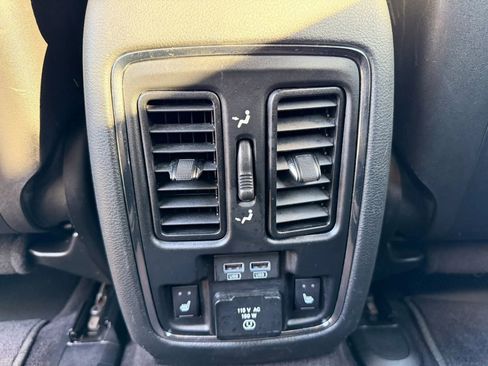 Used 2017 Dodge Durango R/T w/ Trailer Tow Group IV AWD/4WD image 35