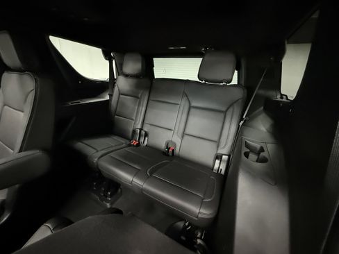 Used 2024 GMC Yukon Denali w/ Advanced Technology Package AWD/4WD image 33