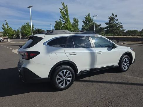 Used 2021 Subaru Outback Premium w/ Popular Package #1 AWD/4WD image 3