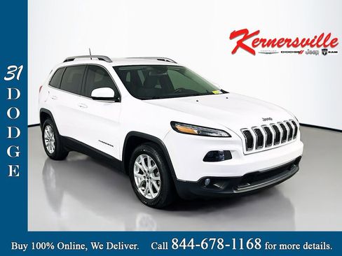 Used 2017 Jeep Cherokee Latitude w/ Comfort & Sound Group image 1