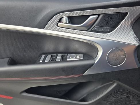 Used 2023 Genesis G70 2.0T w/ Sport Prestige Package RWD image 27