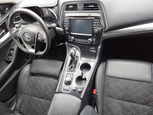 Used 2017 Nissan Maxima SR FWD image 28