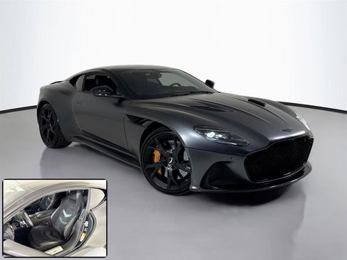 Used 2019 Aston Martin DBS Superleggera RWD image 2