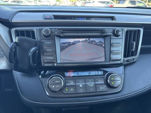 Used 2014 Toyota RAV4 XLE w/ Preferred Accessory Package AWD/4WD image 20