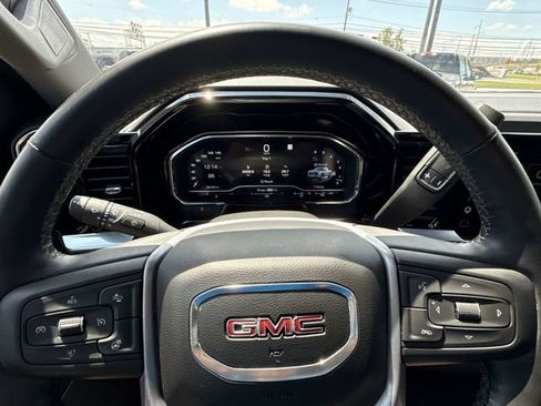 Certified 2023 GMC Sierra 1500 Elevation w/ LPO, Elevation Black Package AWD/4WD image 11