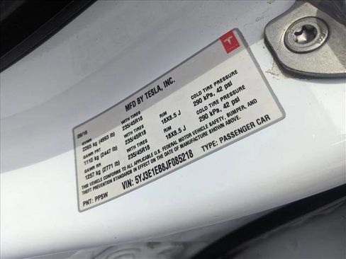 Used 2018 Tesla Model 3 Long Range image 21