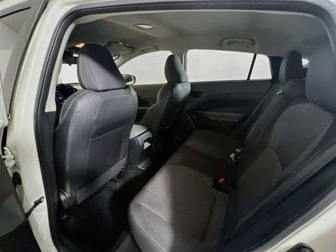 Used 2024 Subaru Crosstrek 2.0i Premium AWD/4WD image 18
