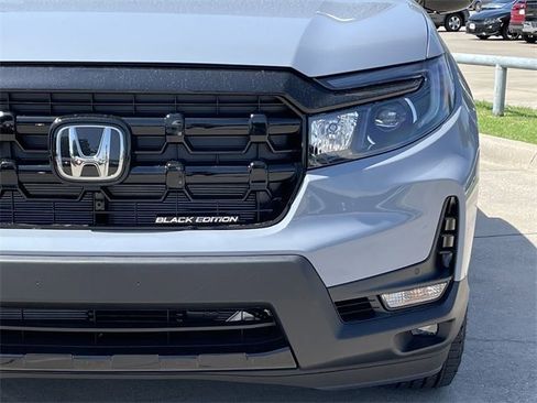 New 2025 Honda Ridgeline Black Edition image 7