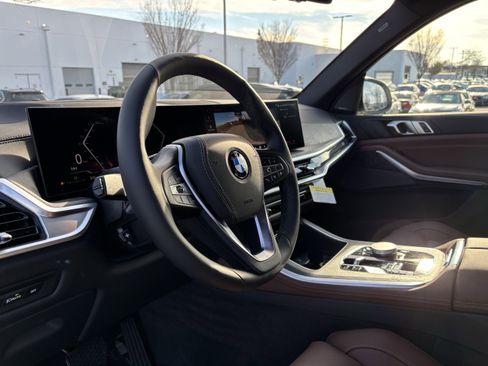 Used 2026 BMW X5 xDrive40i image 16