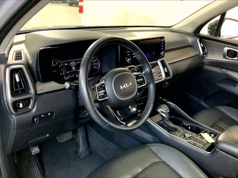 Used 2023 Kia Sorento S w/ Panoramic Sunroof Package image 18