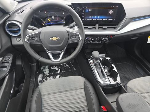 New 2026 Chevrolet Trax LT w/ Driver Confidence Package image 3