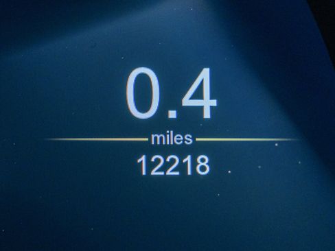 Used 2022 Aston Martin V8 Vantage Roadster image 21