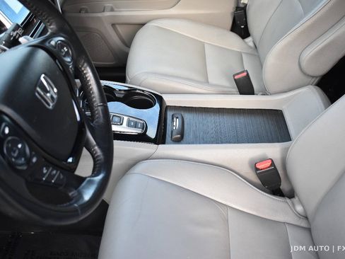 Used 2016 Honda Pilot Touring image 33