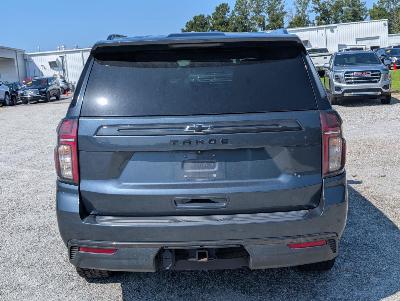 Used 2021 Chevrolet Tahoe Z71 w/ Luxury Package AWD/4WD image 5