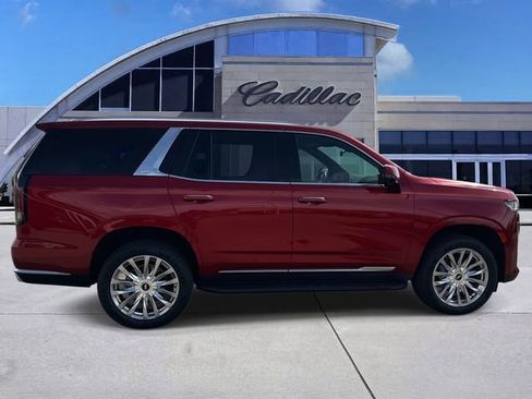 Used 2023 Cadillac Escalade Premium Luxury image 4