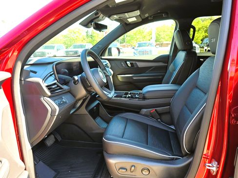 New 2026 Buick Enclave Sport Touring w/ Power Package image 9