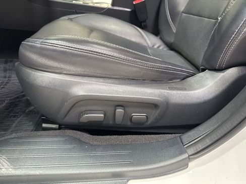 Used 2018 Subaru Outback 3.6R Limited AWD/4WD image 9
