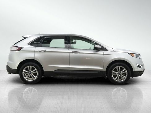 Used 2017 Ford Edge Titanium w/ Technology Package AWD/4WD image 6