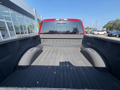Used 2018 Ford F150 XLT w/ Equipment Group 302A Luxury AWD/4WD image 8
