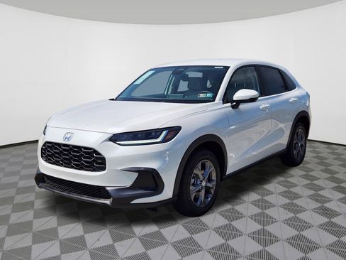 New 2026 Honda HR-V LX image 2