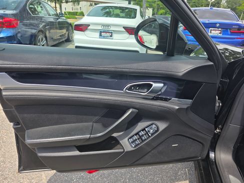 Used 2015 Porsche Panamera 4 AWD/4WD image 8