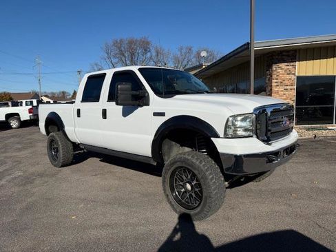 Used 2007 Ford F350 XLT image 2