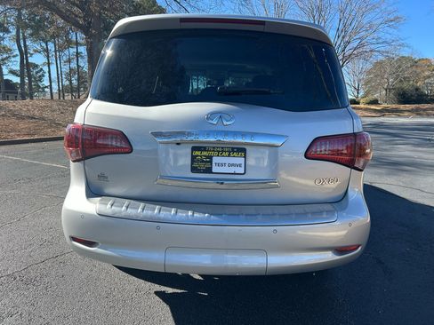 Used 2017 INFINITI QX80 4WD w/ Driver Assistance Package image 4