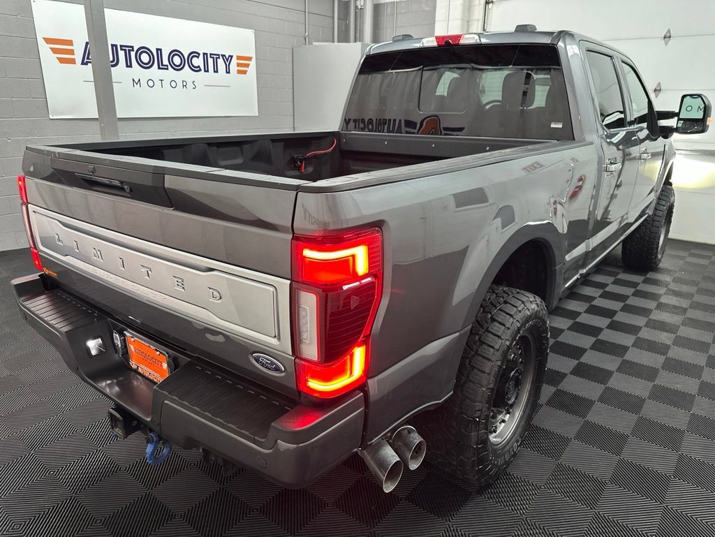 Used 2022 Ford F350 Limited AWD/4WD image 9