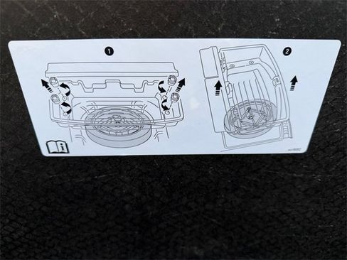 Used 2021 Chevrolet Traverse Premier w/ Redline Edition image 36