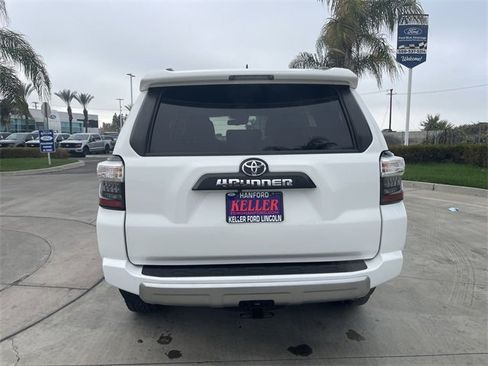 Used 2021 Toyota 4Runner TRD Off-Road Premium image 7