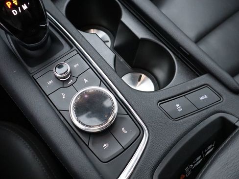 Used 2021 Cadillac XT5 Premium Luxury image 27