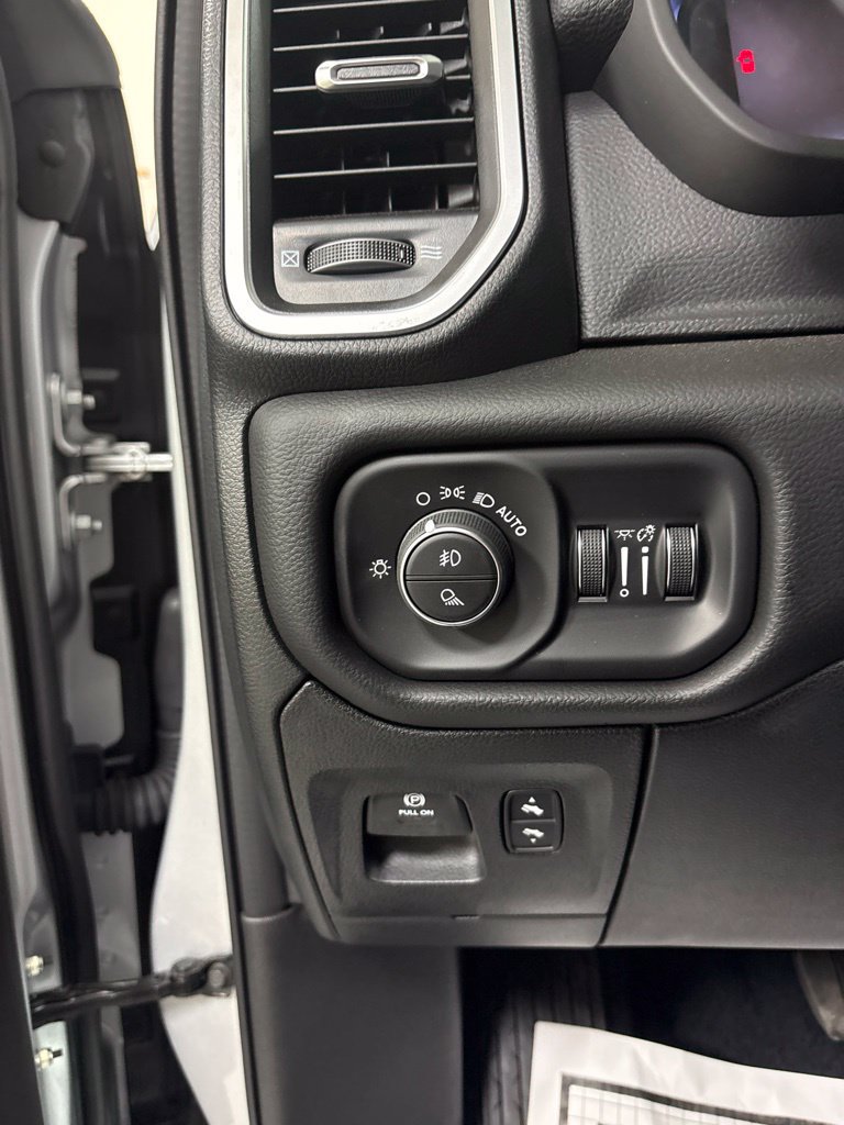 New 2026 RAM 1500 Big Horn AWD/4WD image 10