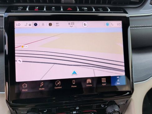 New 2025 Jeep Grand Cherokee L Limited image 27