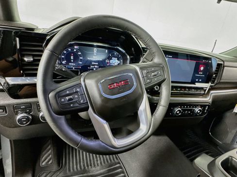 Used 2024 GMC Sierra 1500 Elevation AWD/4WD image 11