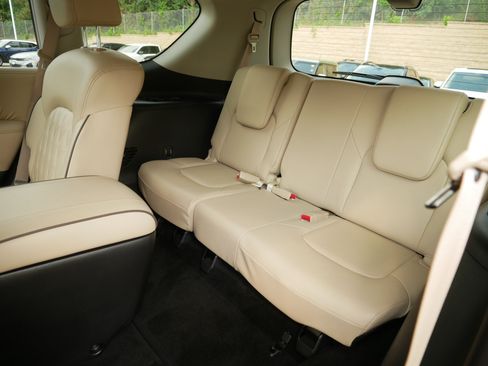 Certified 2024 Nissan Armada Platinum w/ Captain's Chairs Package AWD/4WD image 37